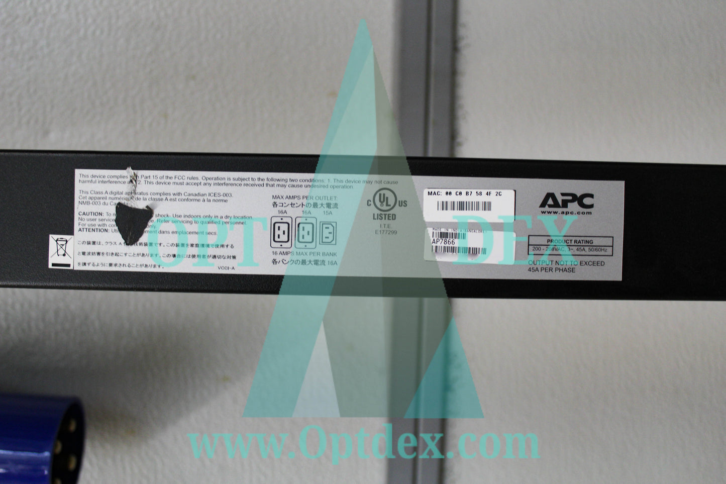 APC Metered PDU, 16.2KW 208V, 60A 3P+PE Input 12x C19 & 3x C13 Output - AP7866