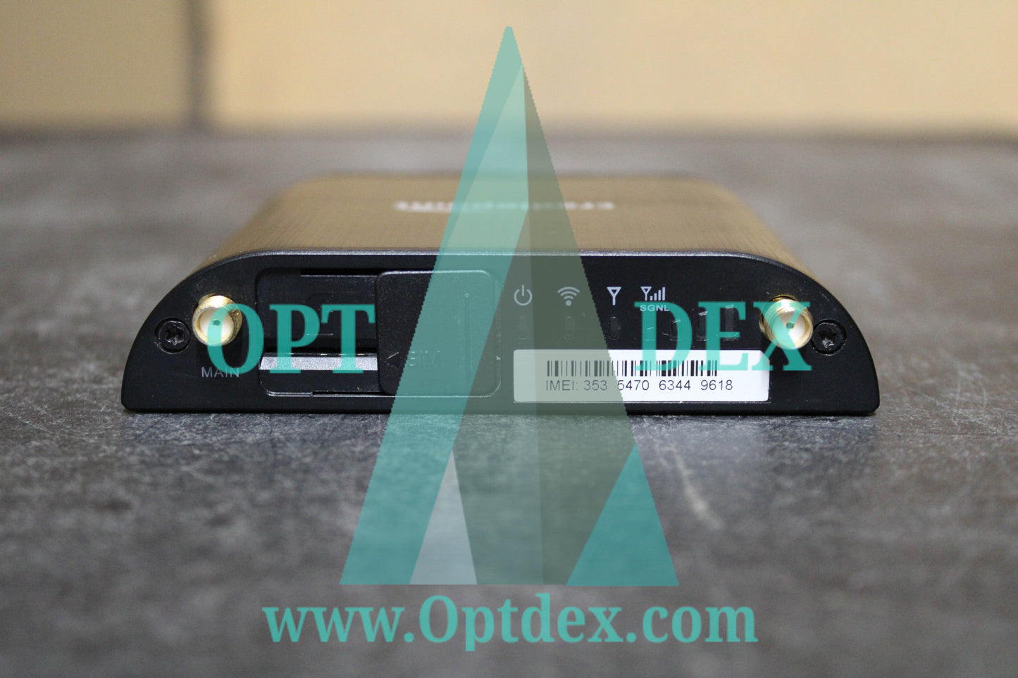 Cradlepoint IBR600C-LPE-VZ w/ Power Supply & Antennas