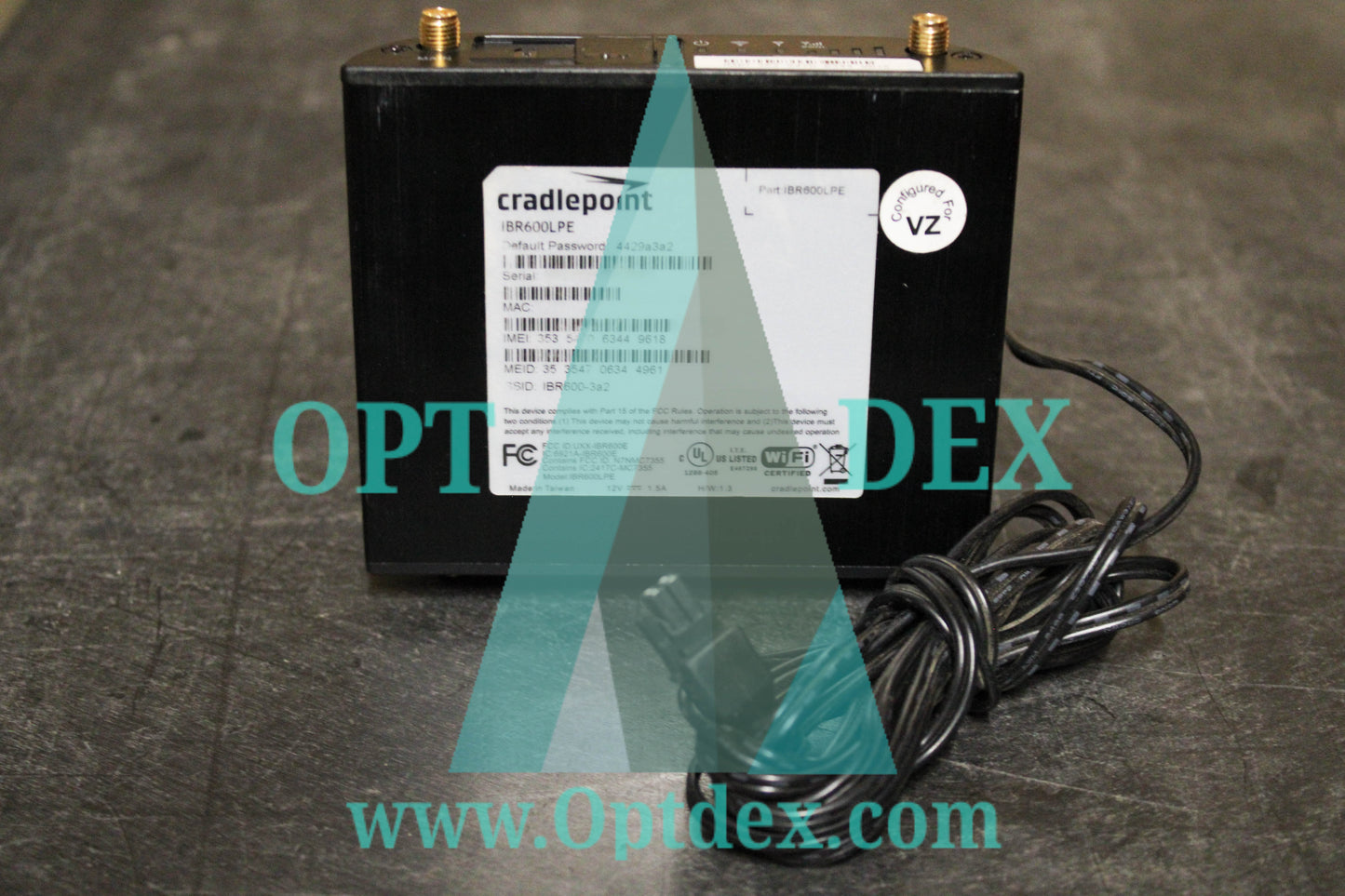 Cradlepoint IBR600C-LPE-VZ w/ Power Supply & Antennas