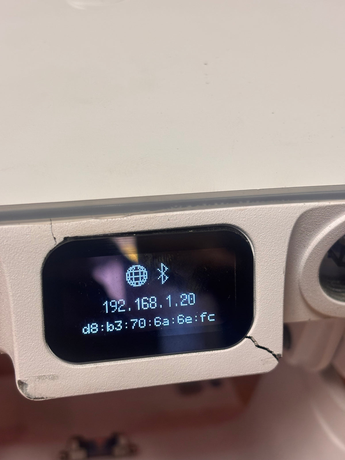 Ubiquiti UWB-XG WiFi BaseStation XG - Cracked Screen