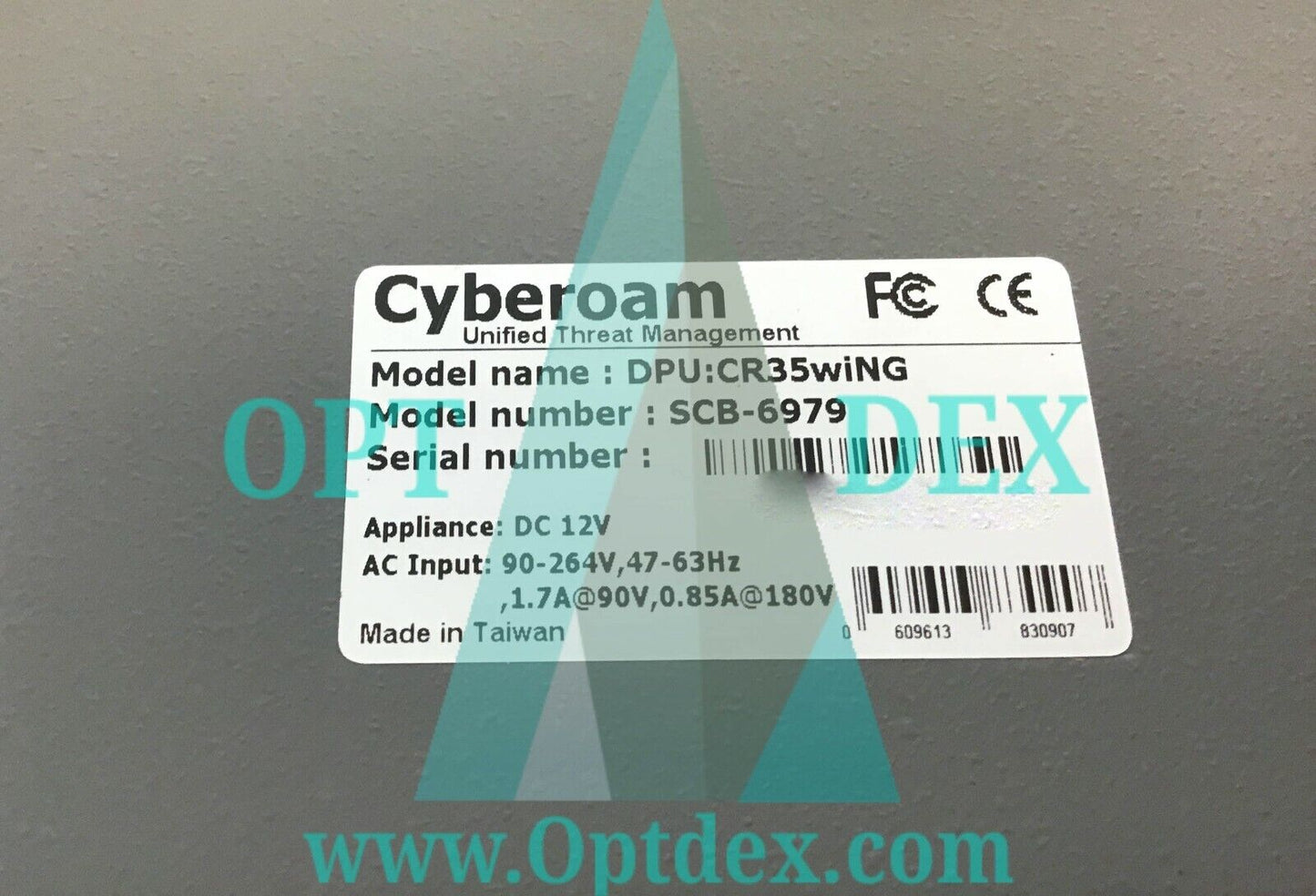 Cyberoam CR35W-ING Unified Threat Management appliance